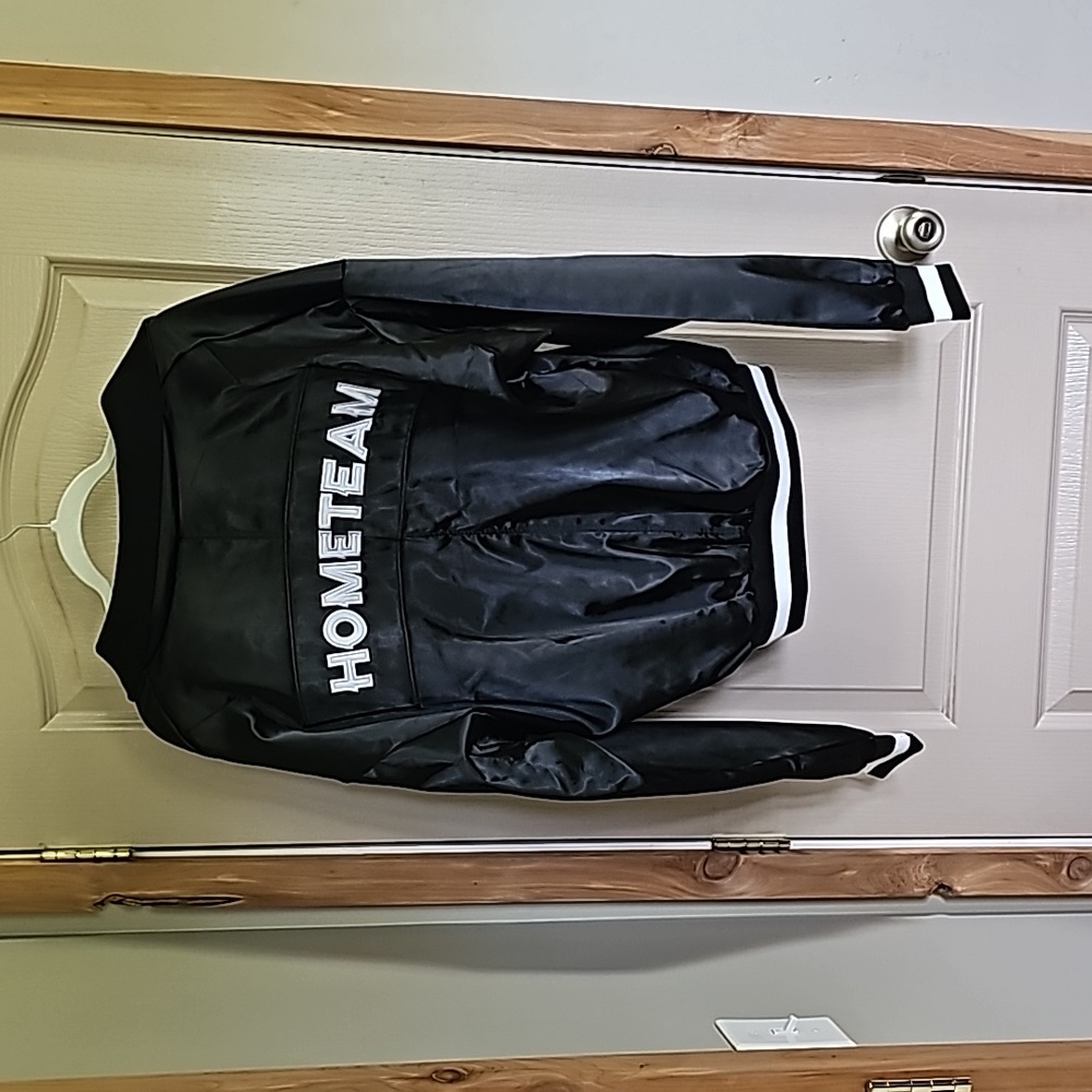 NWOT Official Thomas Rhett Hometeam Tour Bomber Jacket Pullover Black Size M
